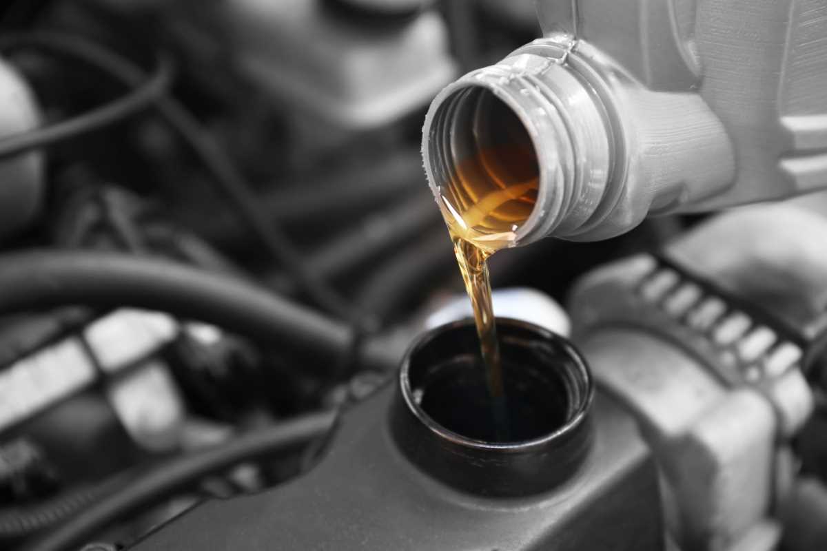 Exploring the Many Benefits of Synthetic Oil for Your Vehicle