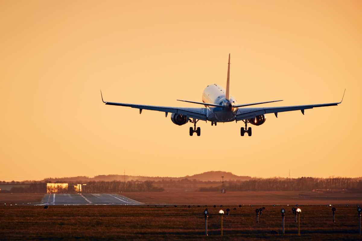 How to Save Money on Last-Minute Travel Bookings